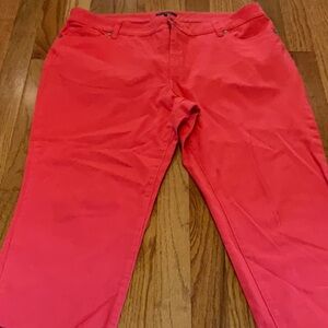 Chaus Sport~~Cropped~Raw Hem 🧡